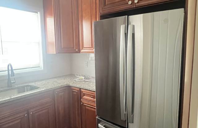 35 South 5th Avenue - 35 South 5th Avenue, Highland Park, NJ 08904