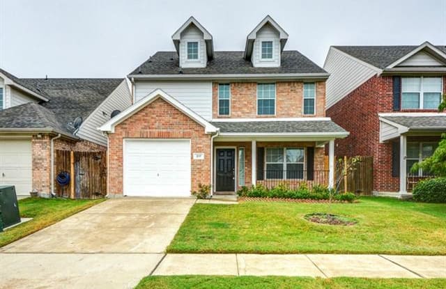 317 Celia Circle - 317 S Celia Cir, Wylie, TX 75098