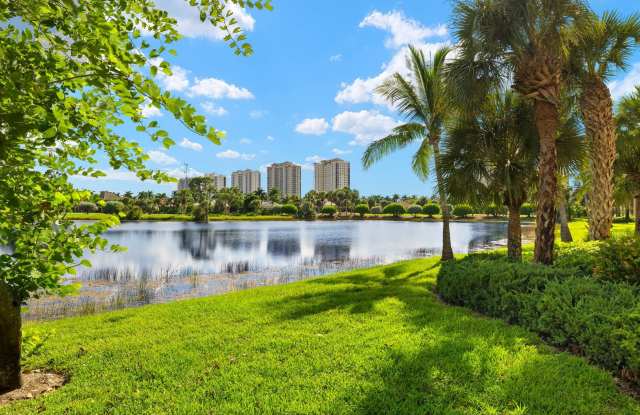** Rarely Available - Coach Home in The Colony @ Pelican Landing ** photos photos