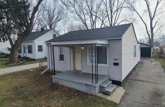 12794 SARSFIELD Avenue - 12794 Sarsfield Avenue, Warren, MI 48089
