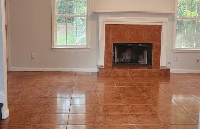 10883 Knotty Pine Place Gallery 2