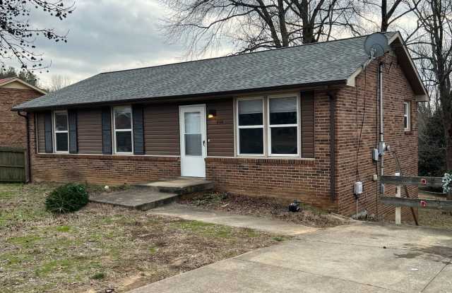 644 Lafayette Rd photos photos