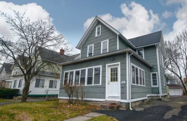 6bd 2ba house | PLEX Neighborhood | Off street Parking | Laundry hookups photos photos