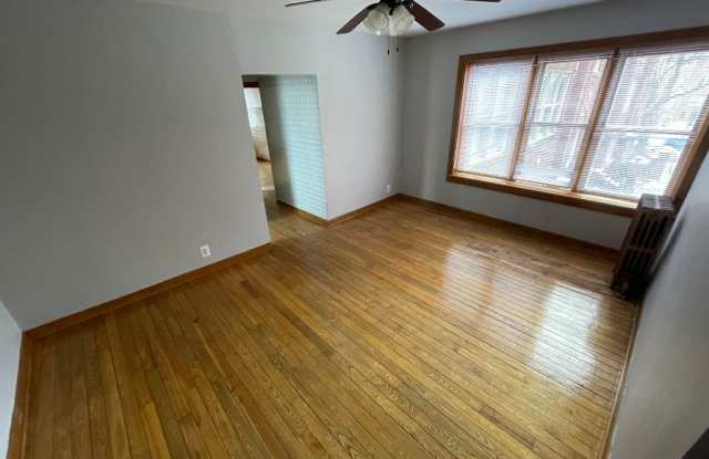 5043 North Springfield Avenue photos photos