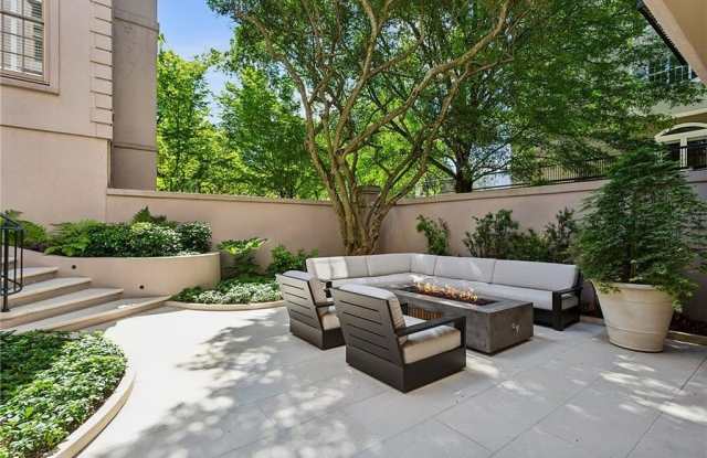 2525 Peachtree Road NE photos photos