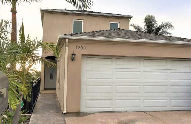 1233 Holly St - 1233 Holly Street, Oceanside, CA 92054