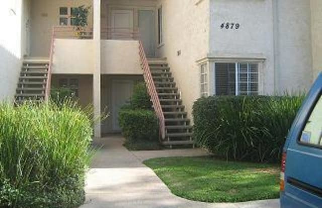 4879 Bella Pacific Row Gallery 3