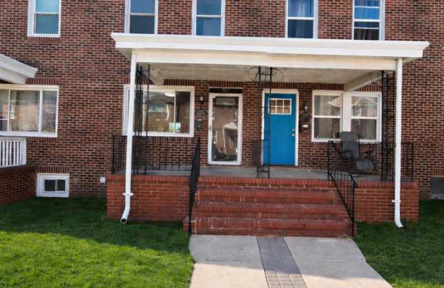 Beautifully Modern 3BR Townhome | Finished Basement | Fenced Yard | Baltimore photos photos