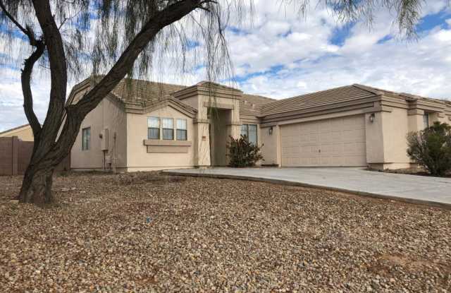 10524 W PRESTON Lane Gallery 2
