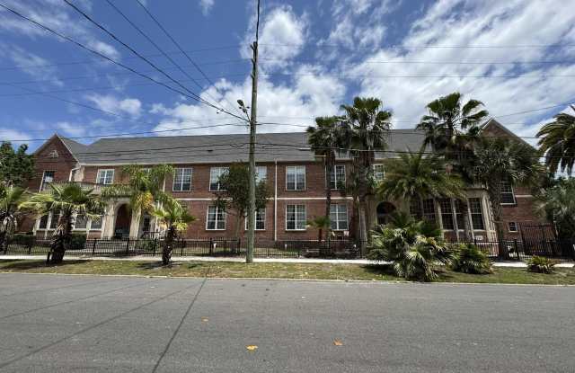 1951 MARKET Street unit: 4 photos photos