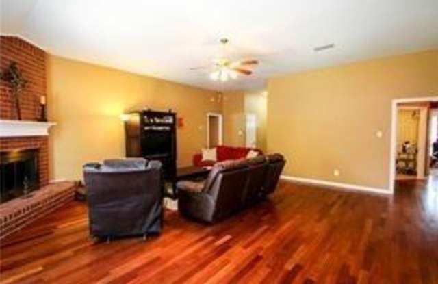 7437 Cascade Court Gallery 3
