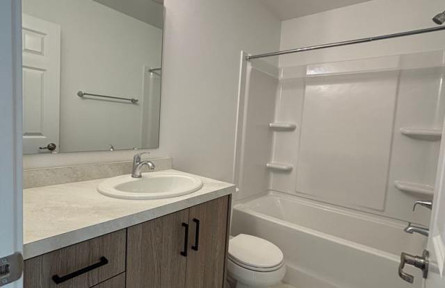 3 Bedroom 3 Bathroom Townhomes photos photos