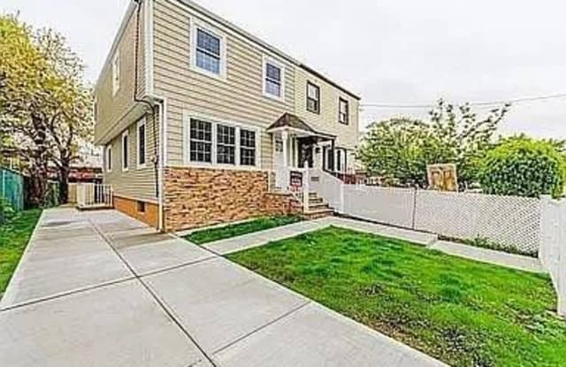 116-07 208th Street - 116-07 208th Street, Queens, NY 11411