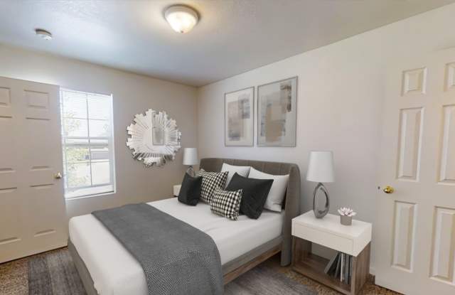 Adorable 2 bedroom Townhome! Lease Special $200 off your first month’s rent Gallery 4
