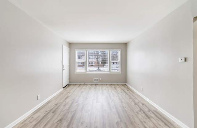 147 South Grand Avenue - 3 Gallery 4
