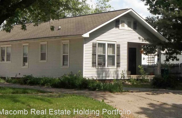 113 N Normal St - 113 North Normal Street, Macomb, IL 61455