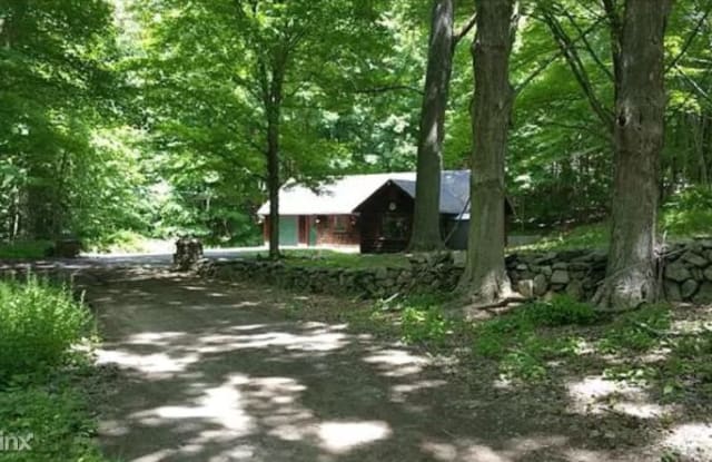 13 Waterbury St - 13 Waterbury Street, Fairfield County, CT 06883