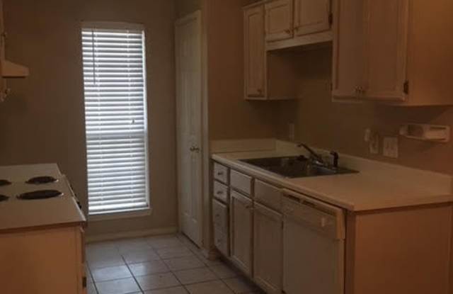 555 Kirkland Ln - 555 Kirkland Lane, Reno, TX 75462