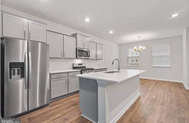 8704 CHERRYBARK Road Gallery 4