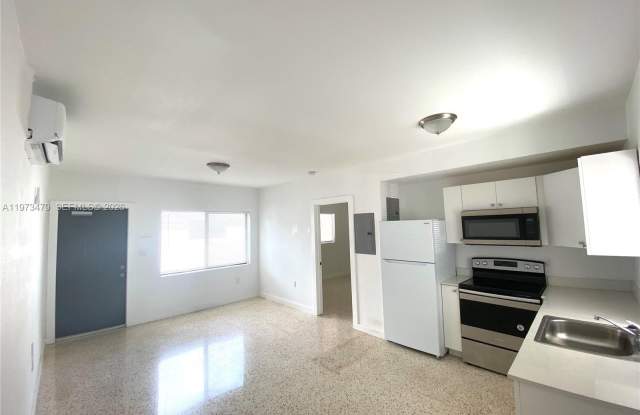 165 NE 56th St photos photos