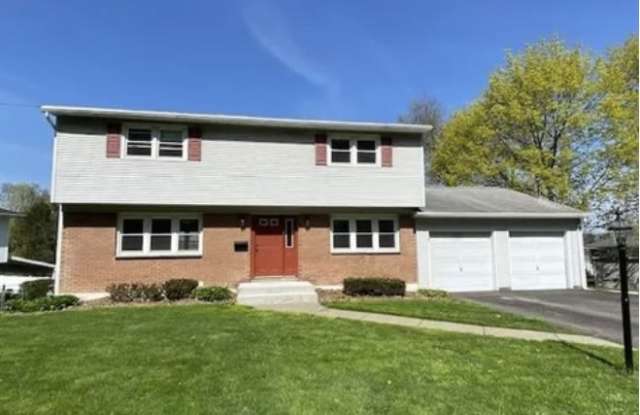 1009 Beechwood Ln photos photos