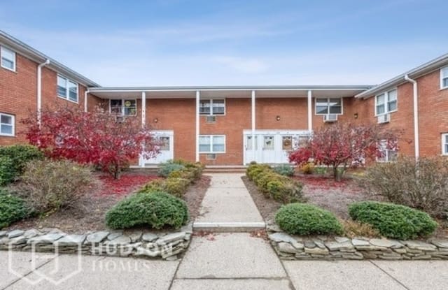 54 Knox Terrace - 54 Knox Terrace, Passaic County, NJ 07470