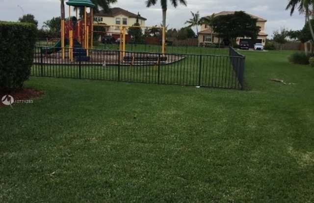15884 sw 118 terr Gallery 2