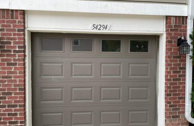 Shelby Township -  Immediate Occupancy! 2 Bedrooms, 2-Baths, att. Garage Gallery 4
