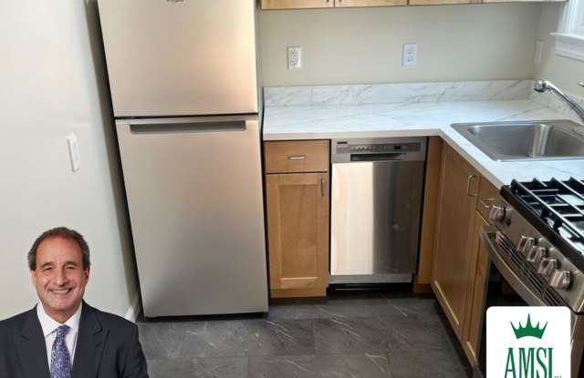 Sweet Studio. Alamo Square. Dishwasher. Microwave. Hardwood. Granite. Stainless. Laundry. Open Sat/Sun - 1040 Steiner Street, San Francisco, CA 94115