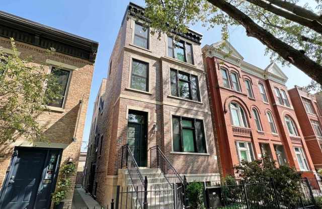 1327 N Wicker Park Avenue photos photos