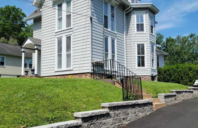 20 W COLLEGE AVENUE - 20 W College Ave, Yardley, PA 19067