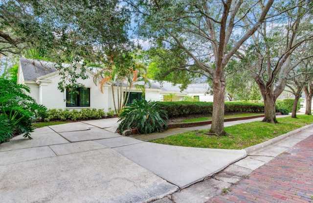 3401 S ALMERIA Avenue Gallery 2