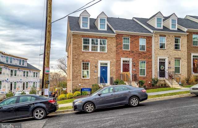 3437 10TH Place SE photos photos