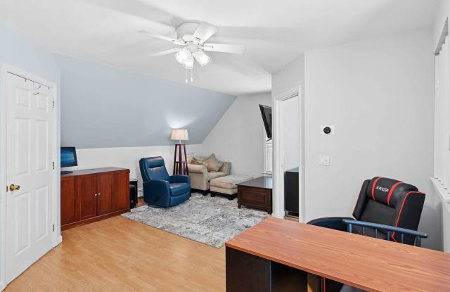 52 Wauhope Road (Apartment) Gallery 2