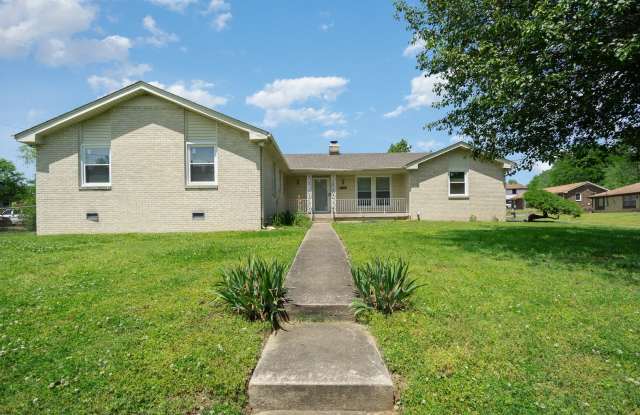 Updated Nashville Ranch for Rent! photos photos