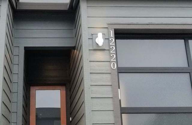 12220 NE 116 Street Gallery 2