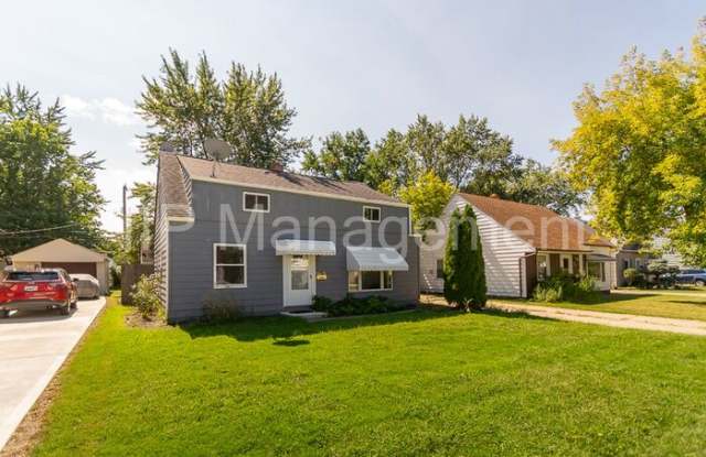 26930 Farringdon Avenue Gallery 2