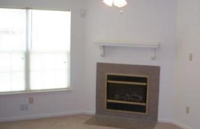 405 Meadowbrook Lane Gallery 4