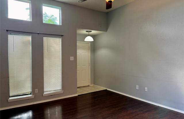 3749 Radcliff Road Gallery 3