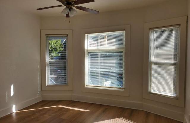 Eastside - Lower 3 Bedroom Apartment Gallery 4