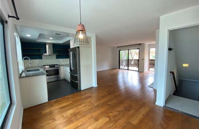3715 Emerald Street photos photos