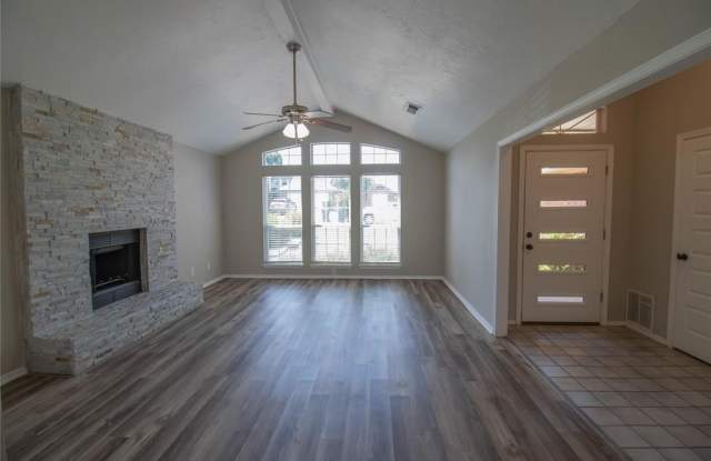 525 NW 171st Terrace Gallery 3