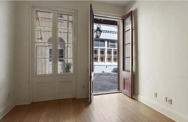 317 Exchange Pl Gallery 2