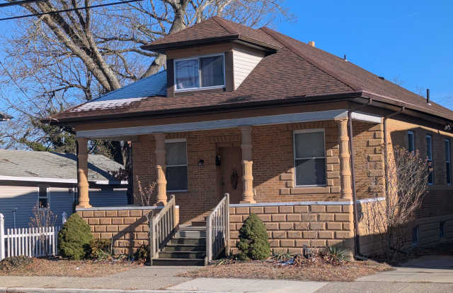 116 N. New Road photos photos