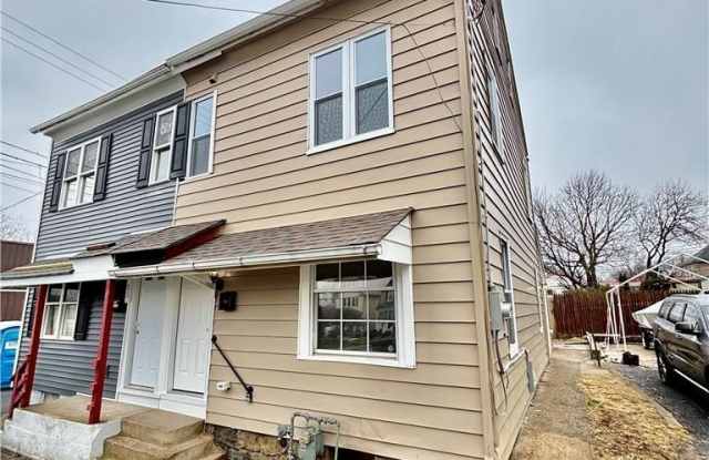 11 Early Street photos photos