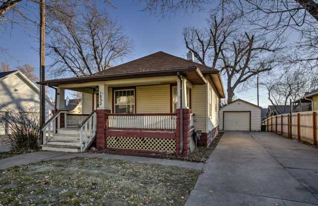 Two Bedroom House with Detached Garage photos photos