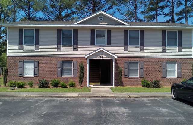2 Bedroom, 1 bath apartment - Downstairs Unit photos photos