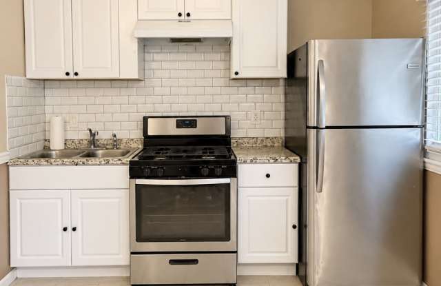 111 Commonwealth, APT B Gallery 4