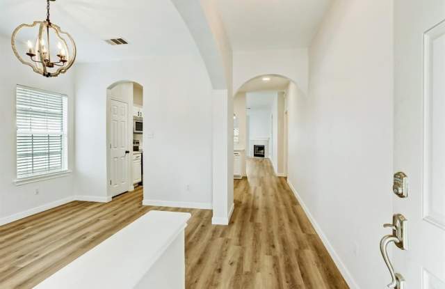 128  Almquist ST Gallery 3