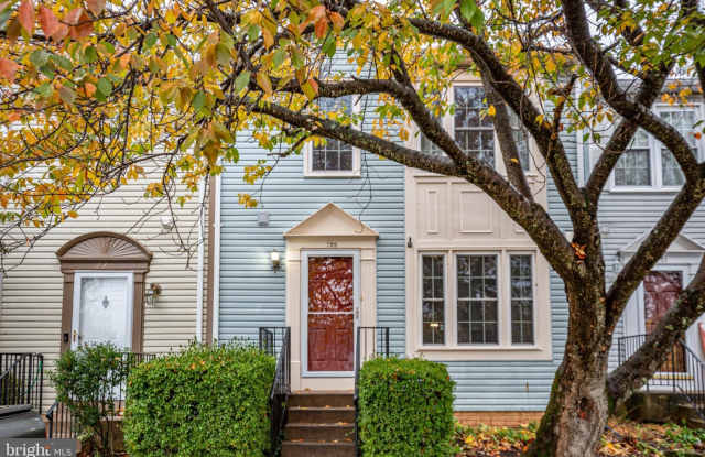 729 ACORN Court Gallery 3
